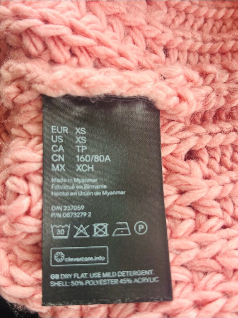 H&M wool/alpaca blend RIBBED TURTLENECK SWEATER dusty rose size XS (measurments)